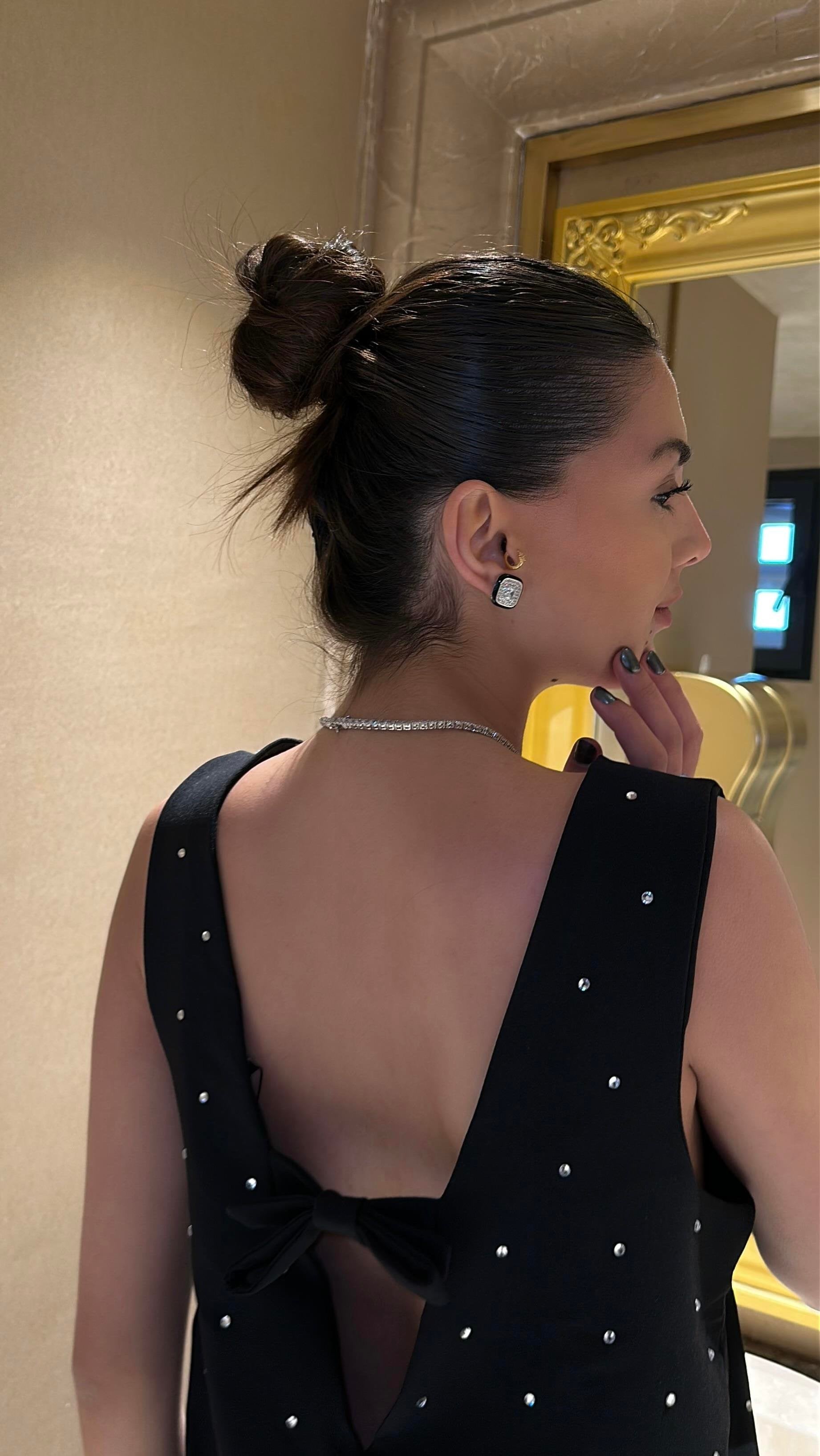 Nivae Earring