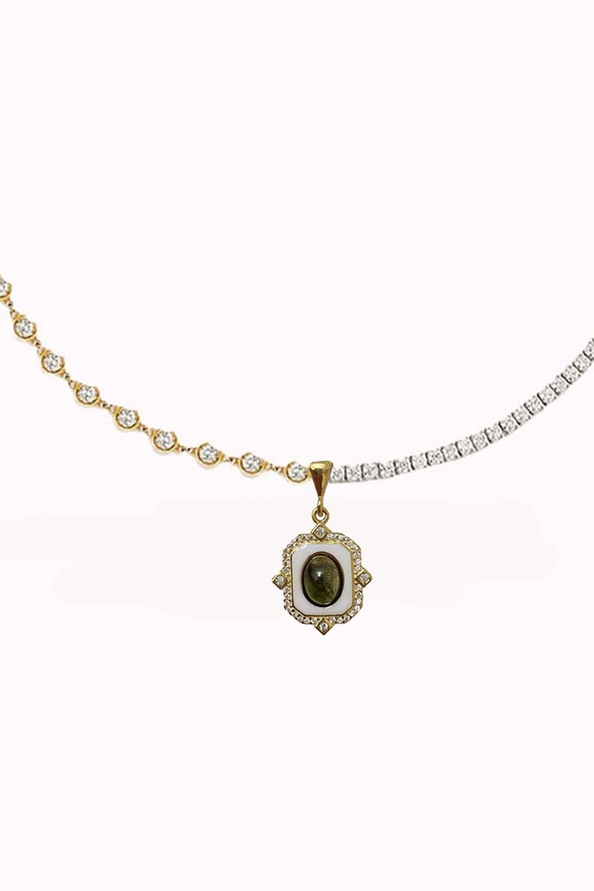 Ari Necklace