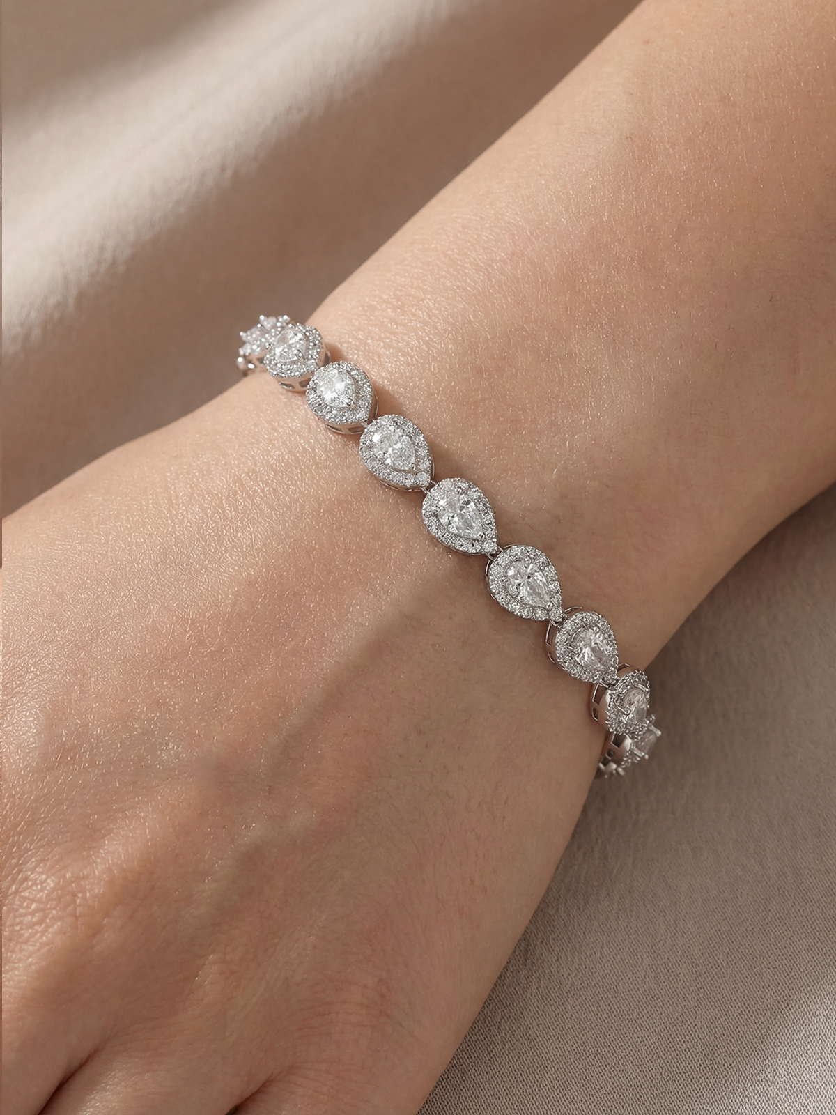 Nyla Droplet Tennis Bracelet