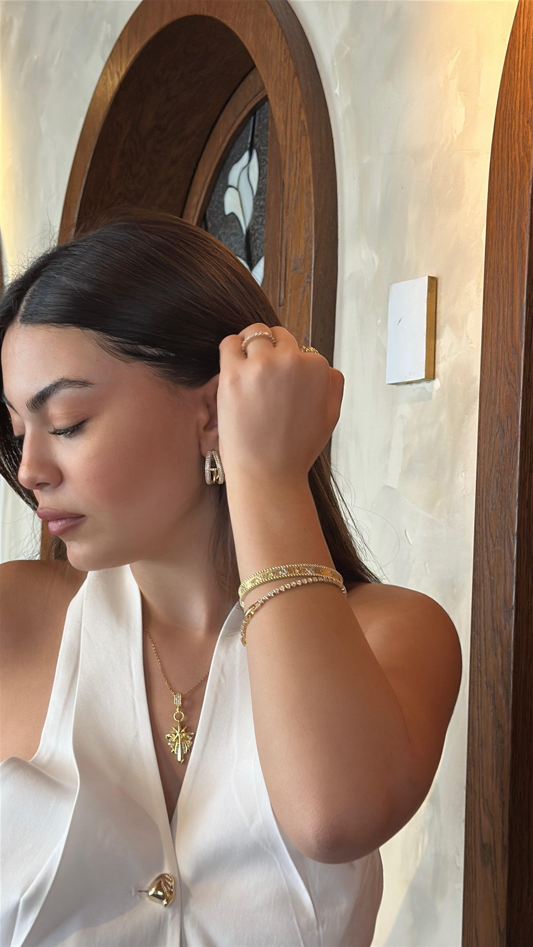 Naya Necklace