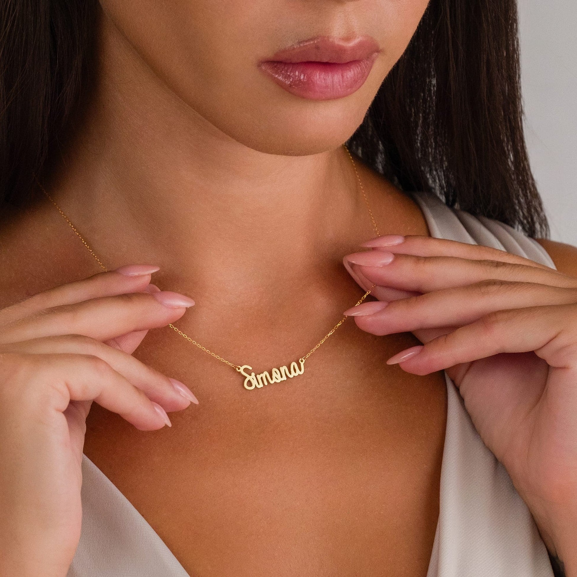 Avenira Necklace