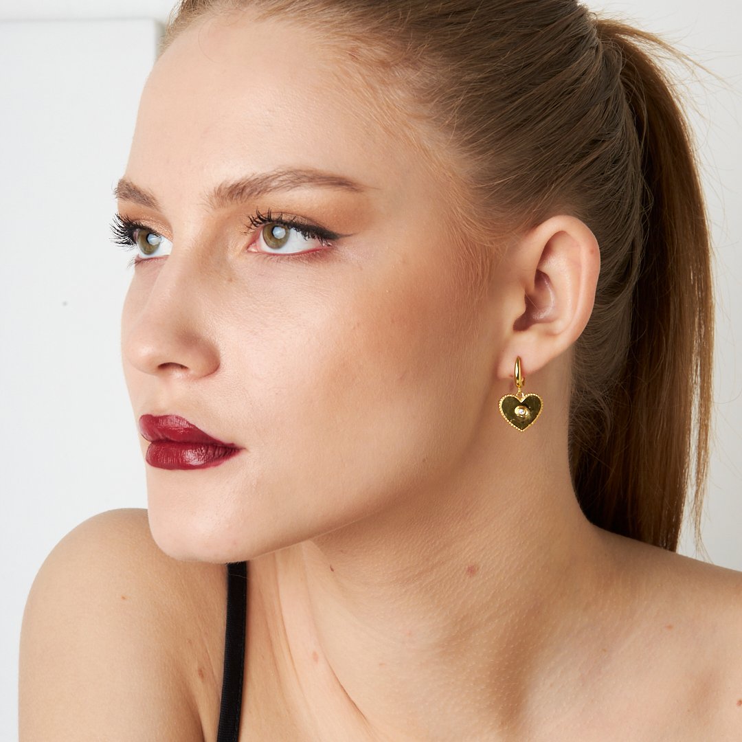 Delyvia Earring