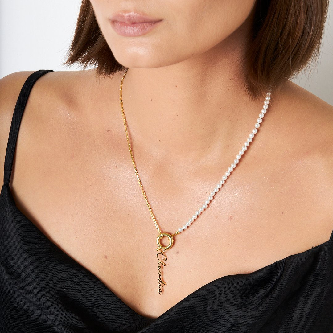 Nirevia Necklace
