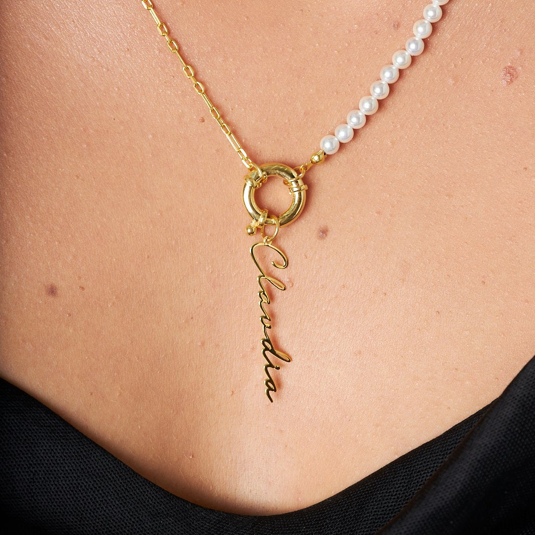 Nirevia Necklace