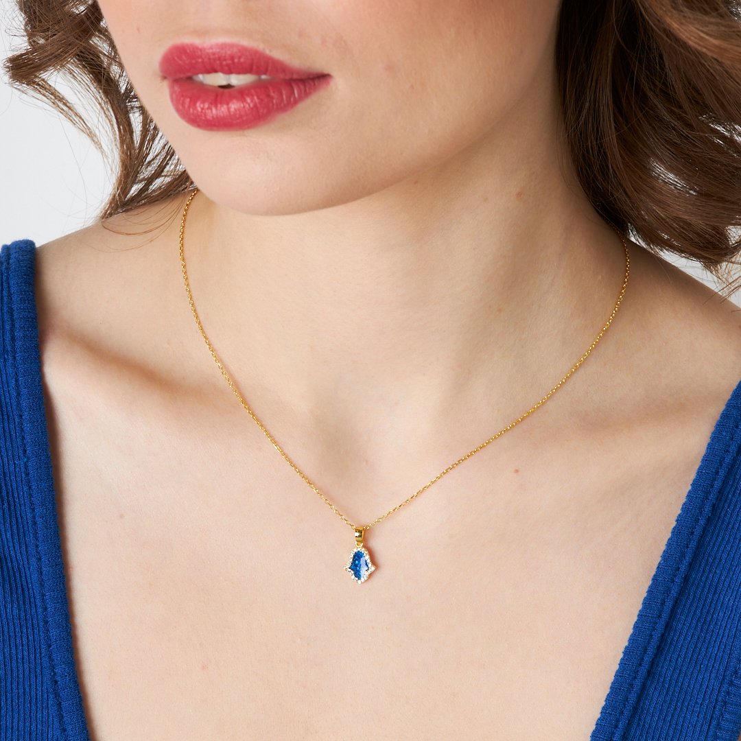Rosavia Necklace